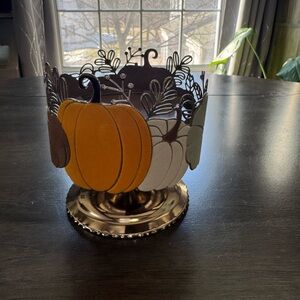 Bath & Body Works Pumpkin Candle Holder in Orange and Cream